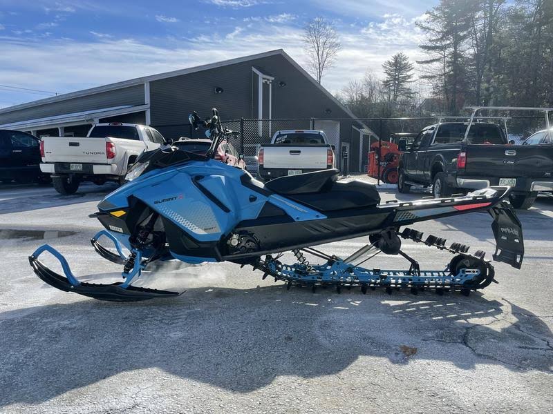 2019 Ski-Doo Summit X 850 E-TEC 154 PowderMax Light 2.5 S_LEV Blue