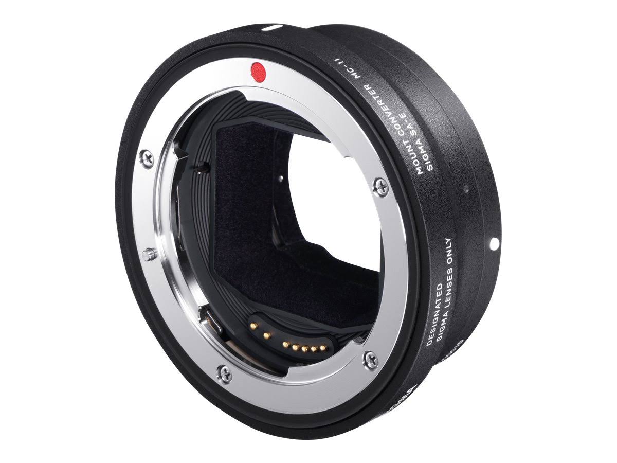 Sigma MC-11 Lens Mount Converter (Canon EF to Sony E-Mount) with 32GB SD Card